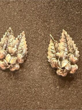 Vintage Sterling Silver Floral Leaf Screw Back Earrings